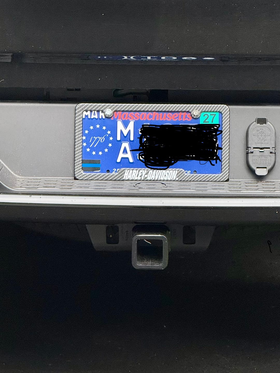 Customer photo review of Harley-Davidson® Signature Carbon-Fiber-Look Metal License Plate Frame