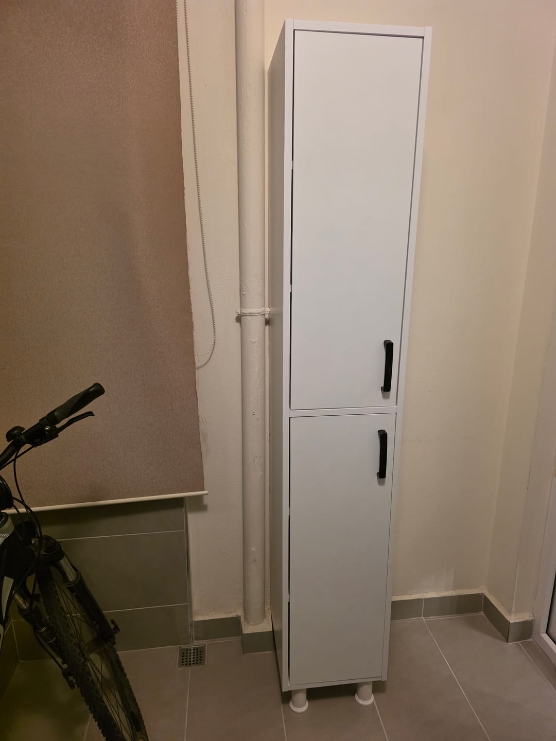 Customer photo review of Rani F1 Çok Amaçlı Dolap 2 Kapaklı 6 Raflı Banyo Kiler Mutfak Dolabı Beyaz M1