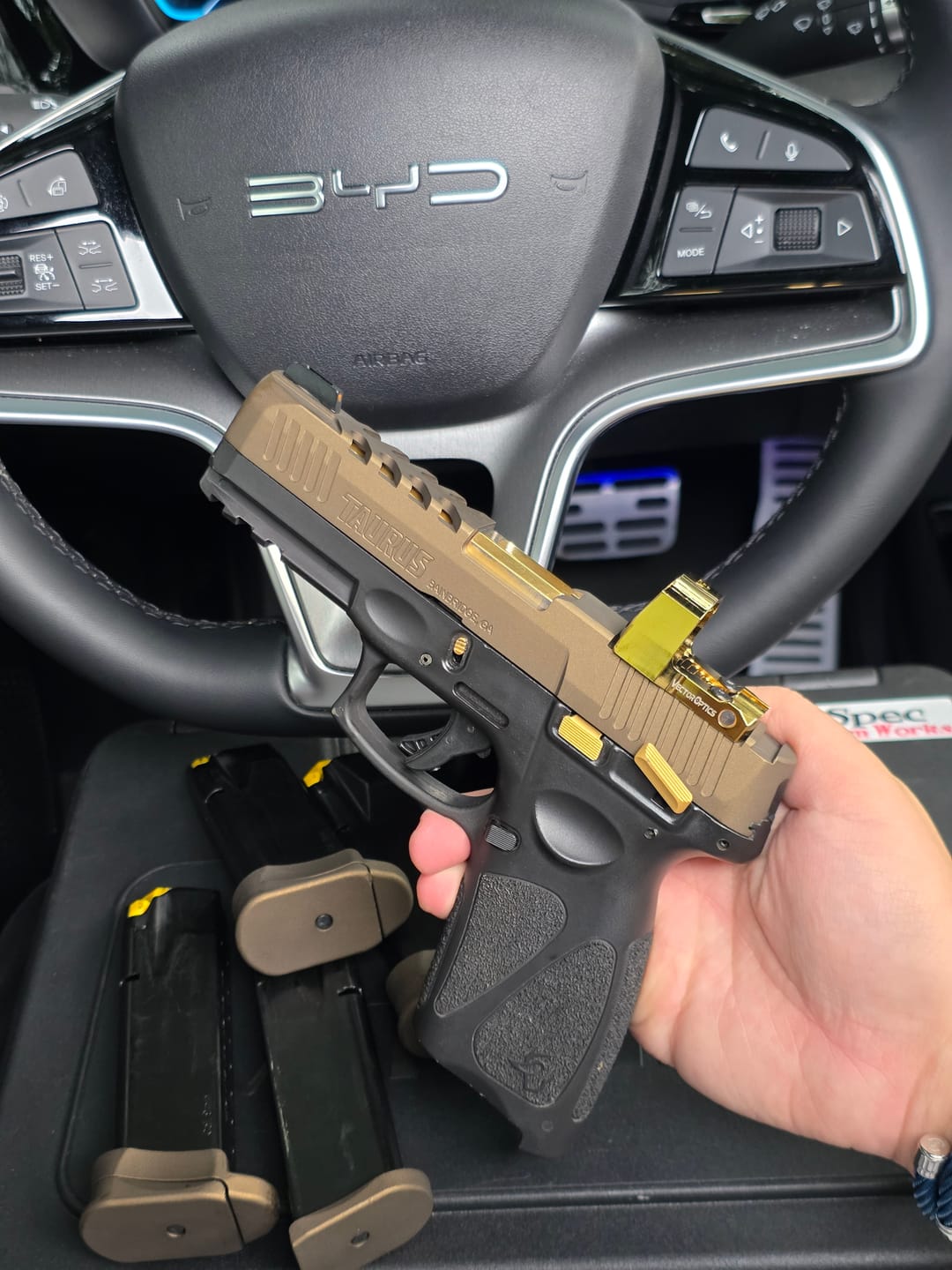 Customer photo review of Frenzy-S FM 1x17x24 AUT Reflex Sight Gold Plated (SCRD-55)