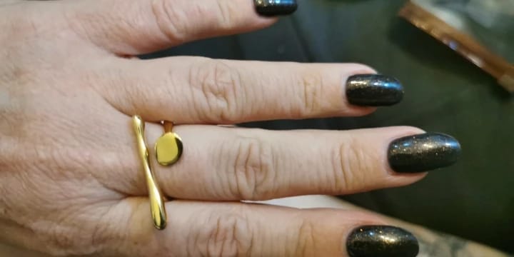 Customer photo review of Horizon Bar Ring