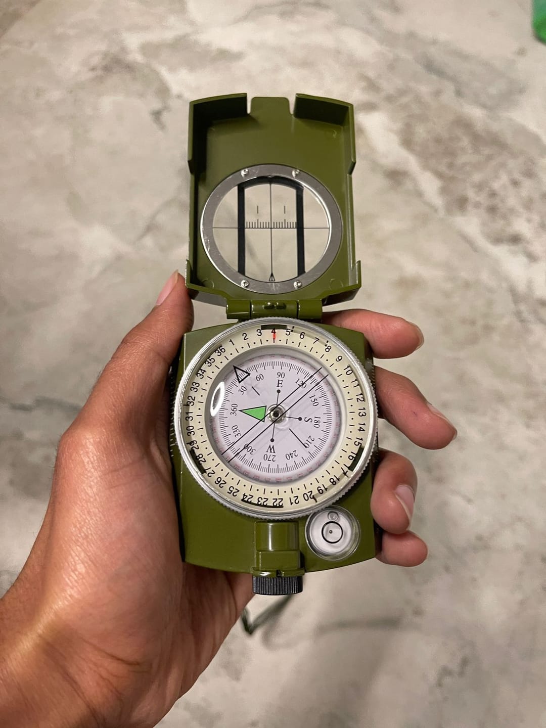 Customer photo review of Professional Vastu Compass – Vastu Remedy for Precise 16-Zone Direction Mapping | Ideal for Home, Plot & Office Analysis | 8.5 x 6.5 x 3 cm | 200 g