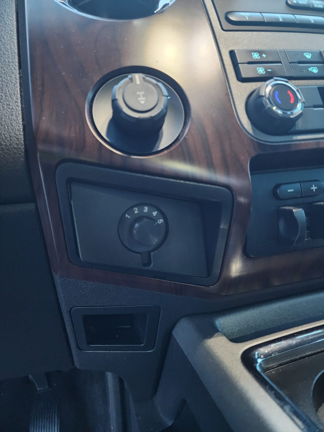 Customer photo review of SOTF Switch for Powerstroke (2008–2026) | 5 Position Switch On The Fly