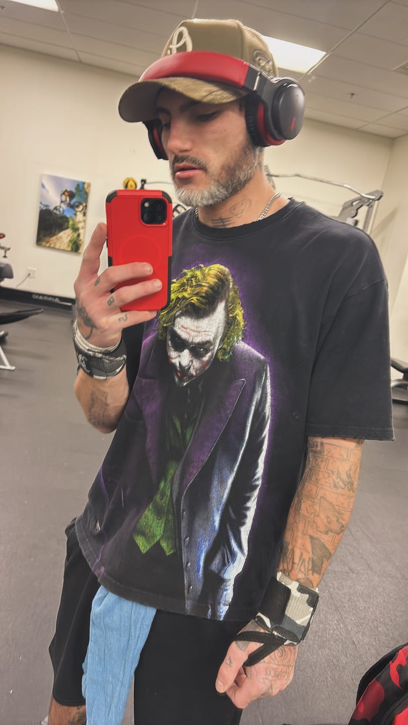 Customer photo review of 4244 - Batman Character Tees