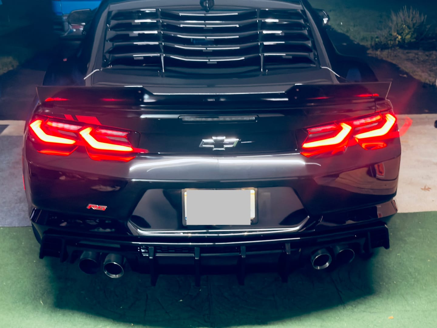 Customer photo review of 2019-2025 CHEVY CAMARO UMBRA LED TAILLIGHTS GLOSS BLACK/SMOKE LENS
