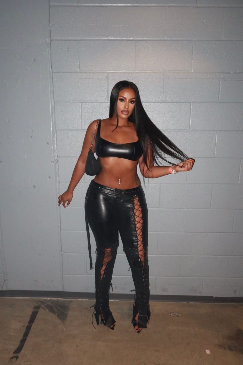 Customer photo review of Vice Pant (Black)