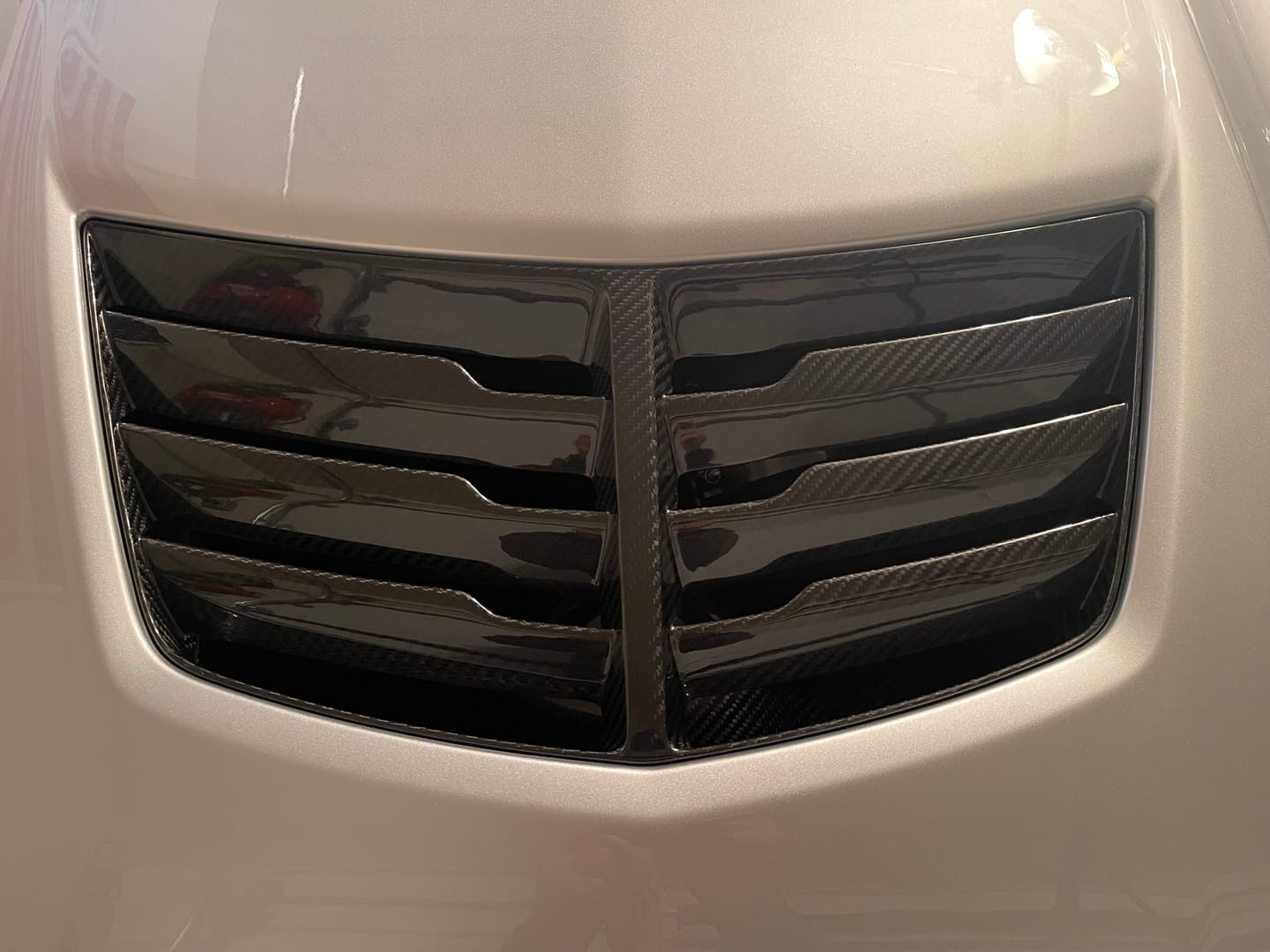 Customer photo review of Corvette C7 Z06 DRY Carbon Fiber Hood Vent
