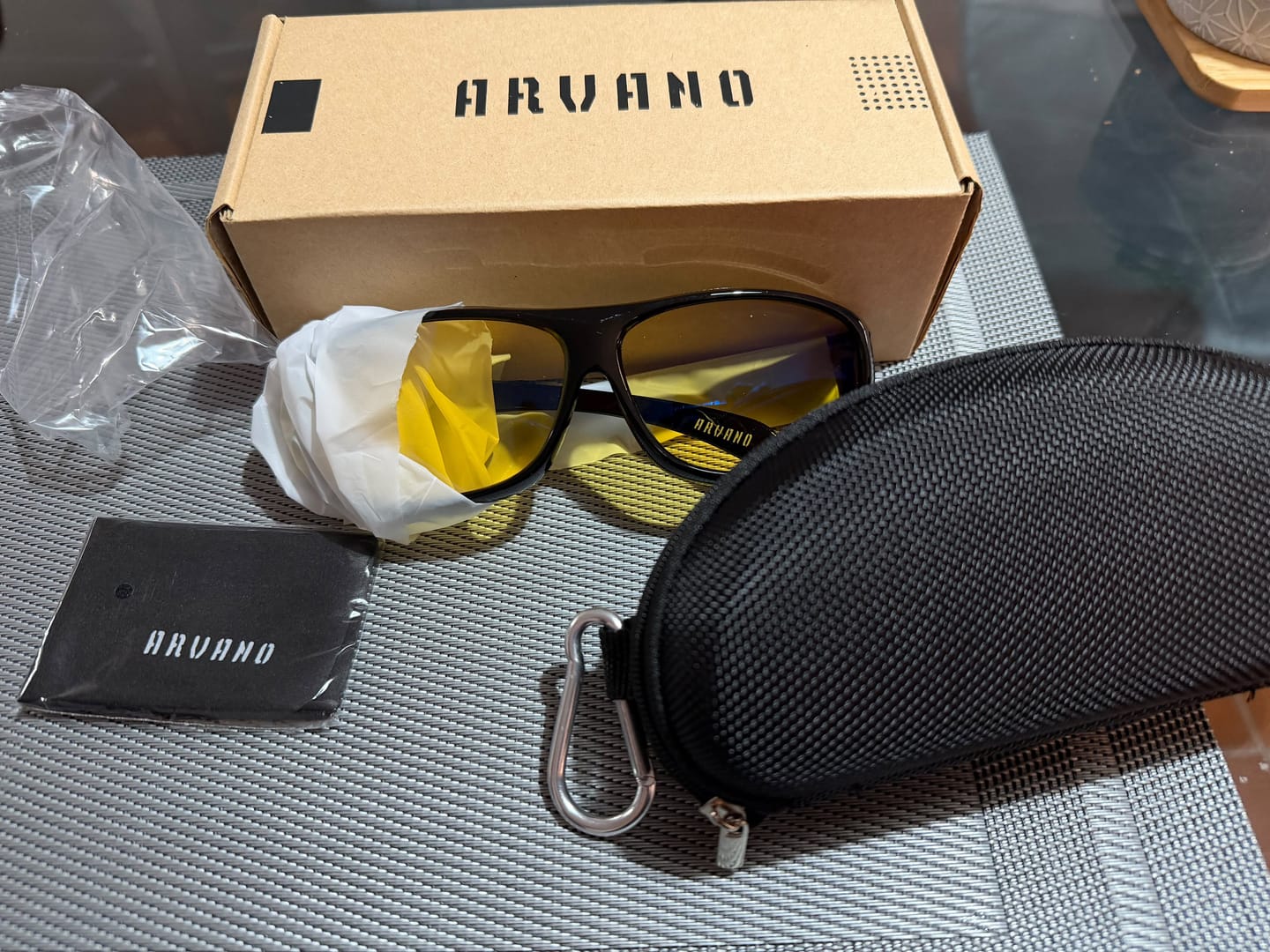 Customer photo review of Anteojos Antiencandilantes ARVANO™
