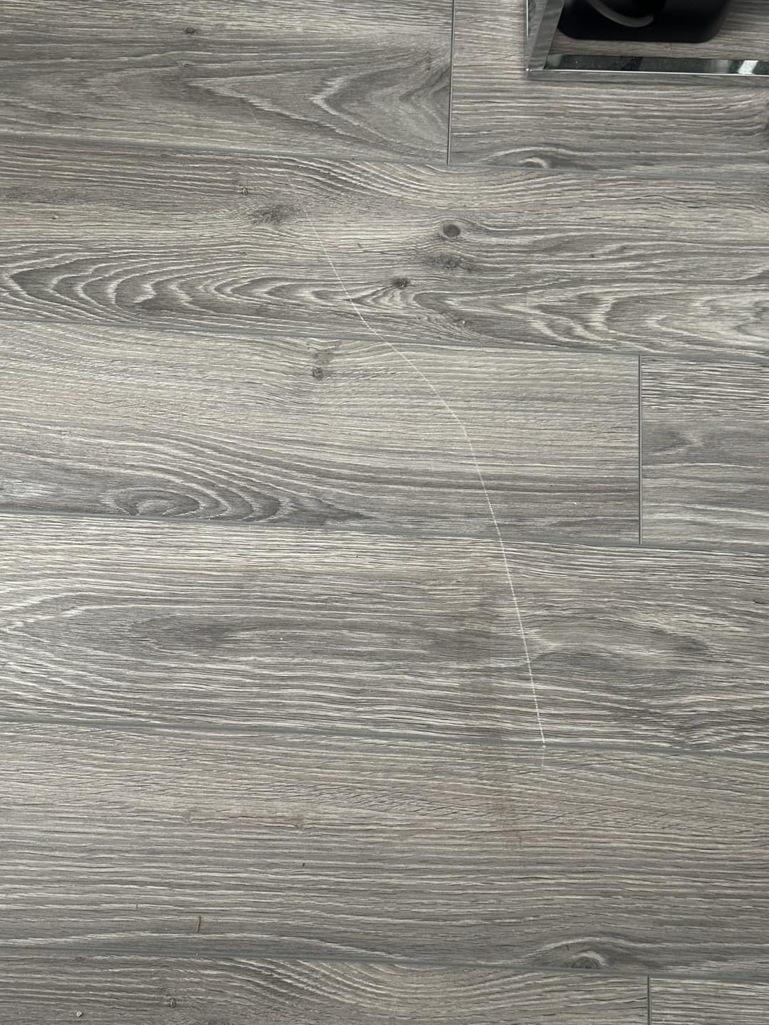 Customer photo review of Mastic à bois Aquelie pour fissures et trous