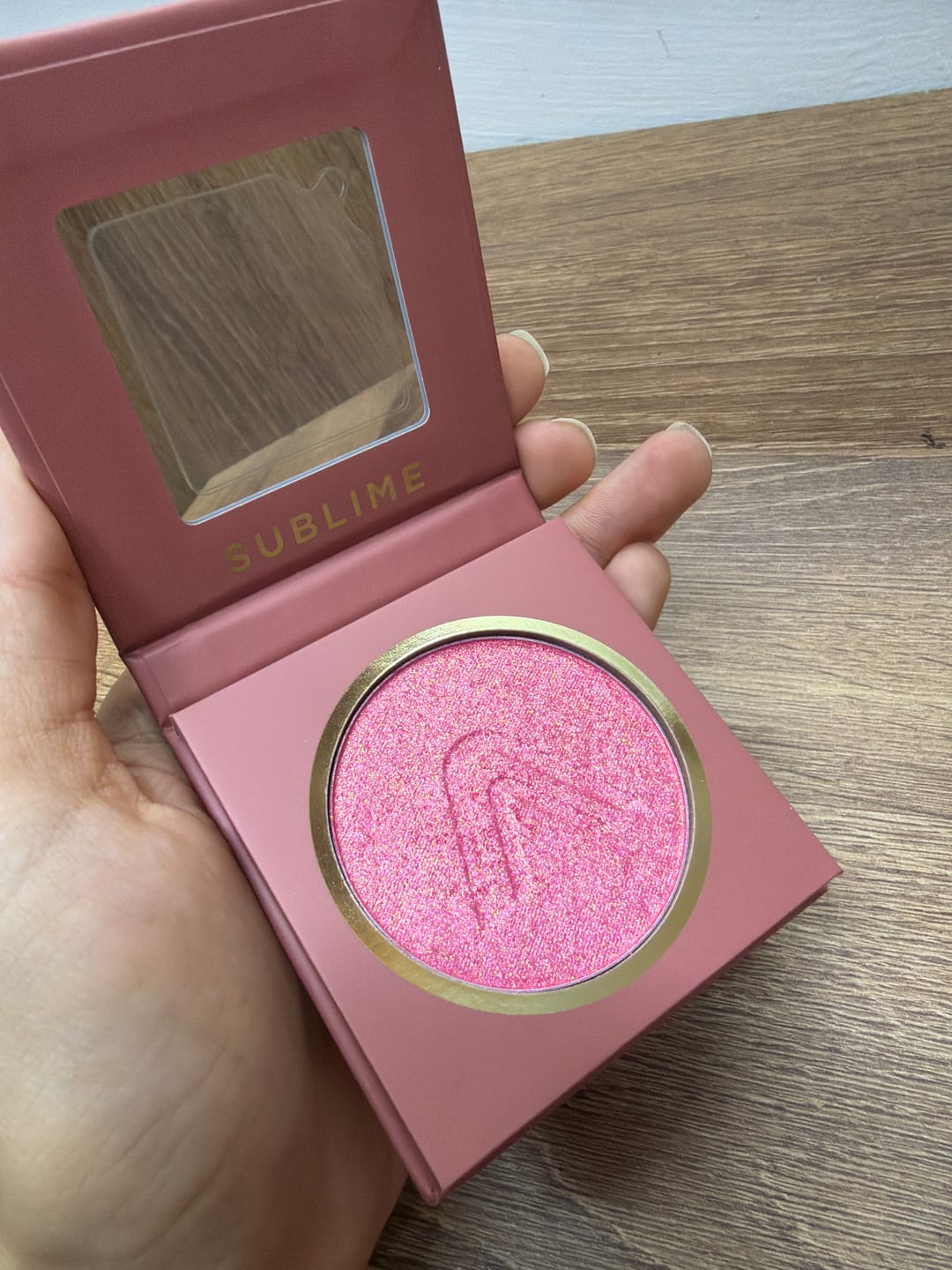 Customer photo review of ILUMINADOR COMPACTO SUBLIME