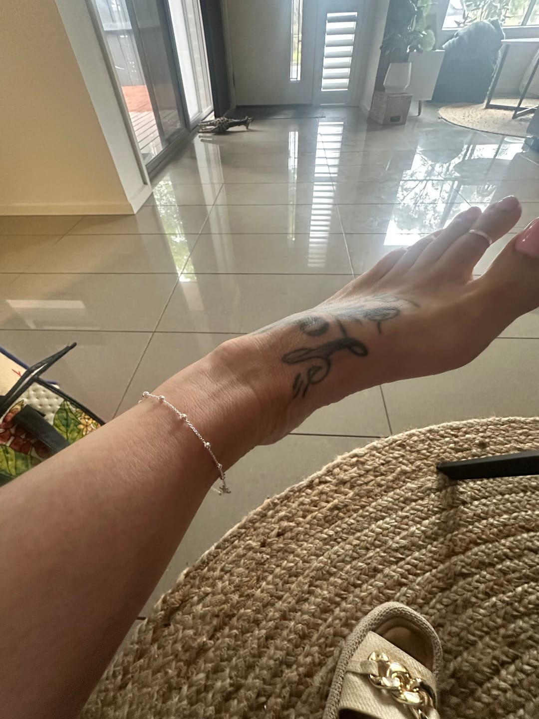 Customer photo review of Fine Band Toe Ring
