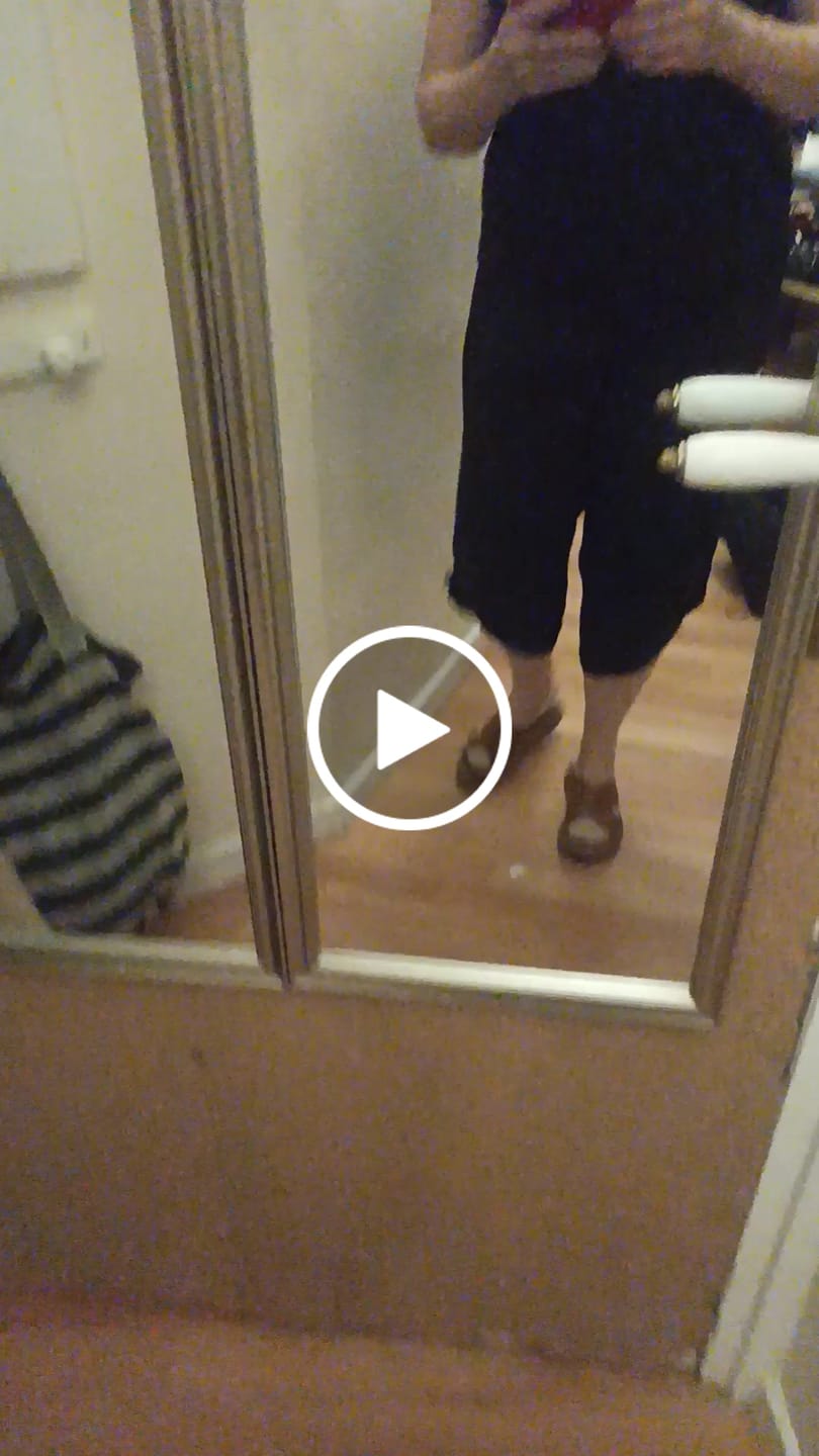 Customer video review of Plus Size Women Summer Pure Color 100%Cotton Capri Pants