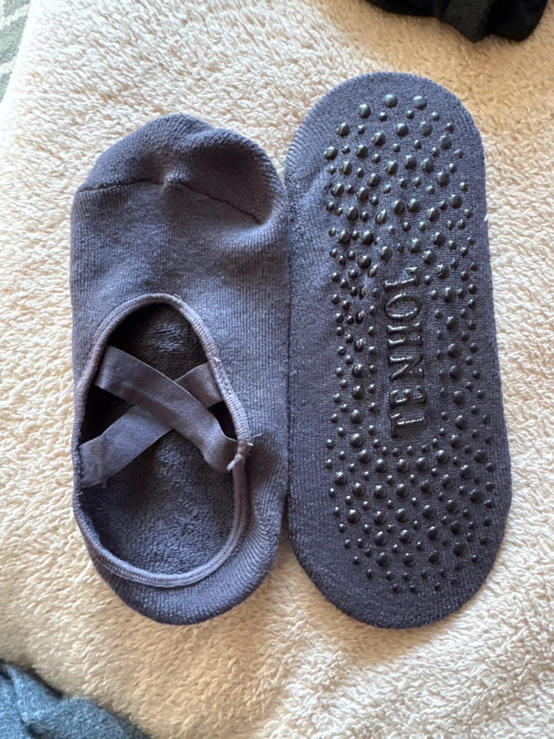 Customer photo review of PILÉA® - Grip Socks