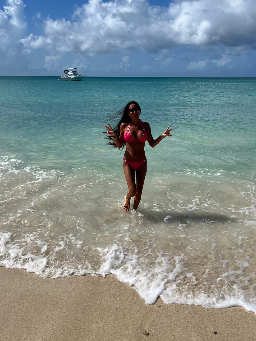 Customer photo review of Fuchsia Shine Ophidia Bottom