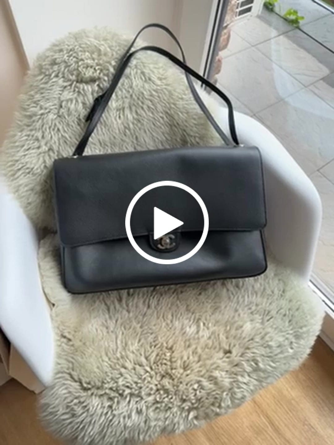 Customer video review of Chanel 2026 Maxi Flap Bag 38.5cm Calfskin