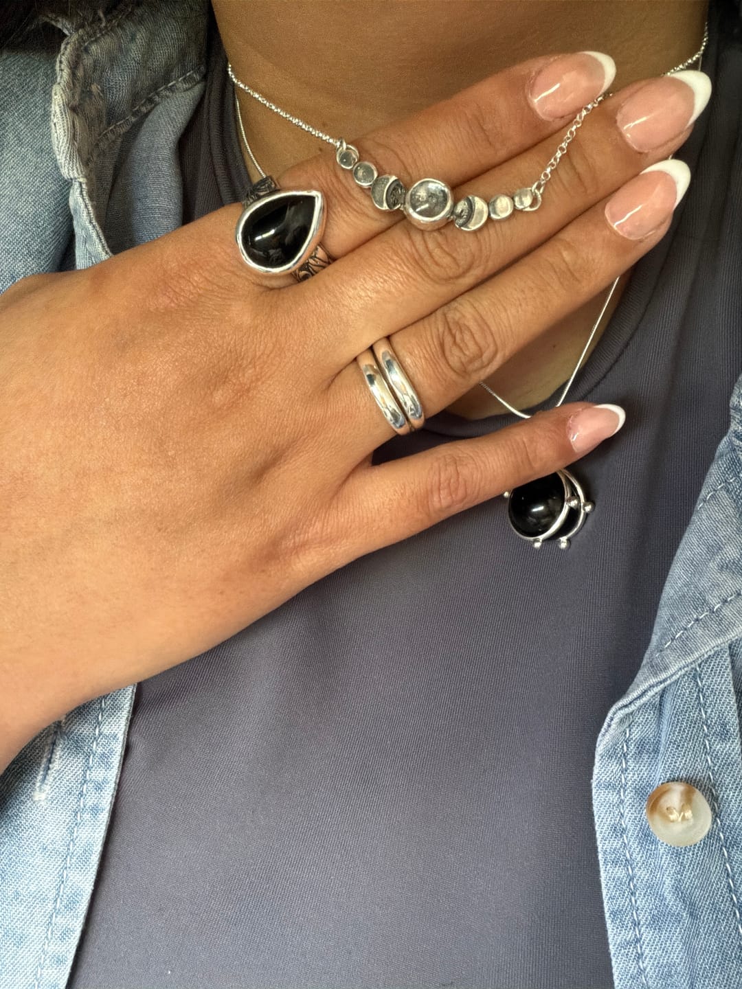 Customer photo review of Collar Fases Very Moon Caleidoscopio