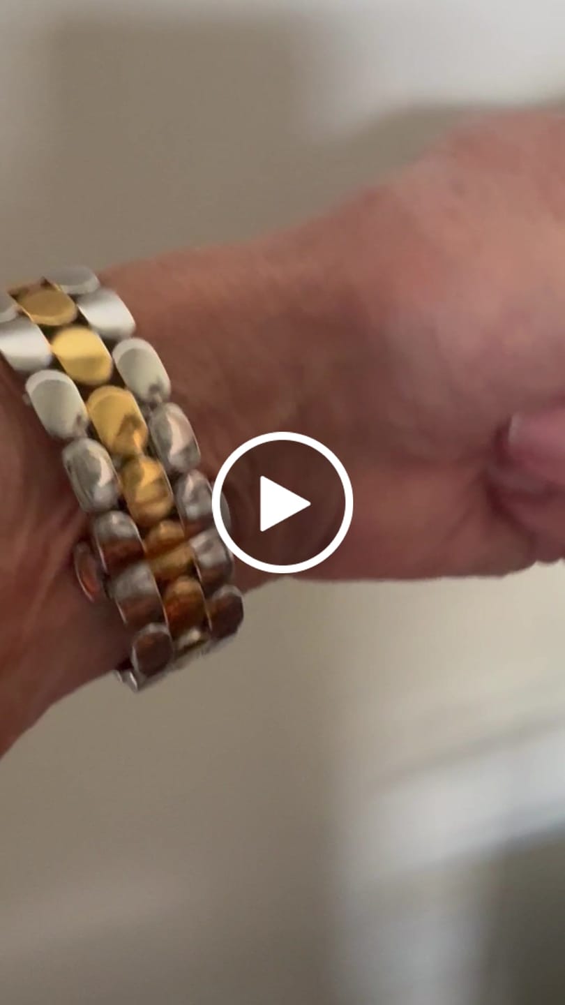 Customer video review of Prestige Duo Luxury Apple Watch Strap