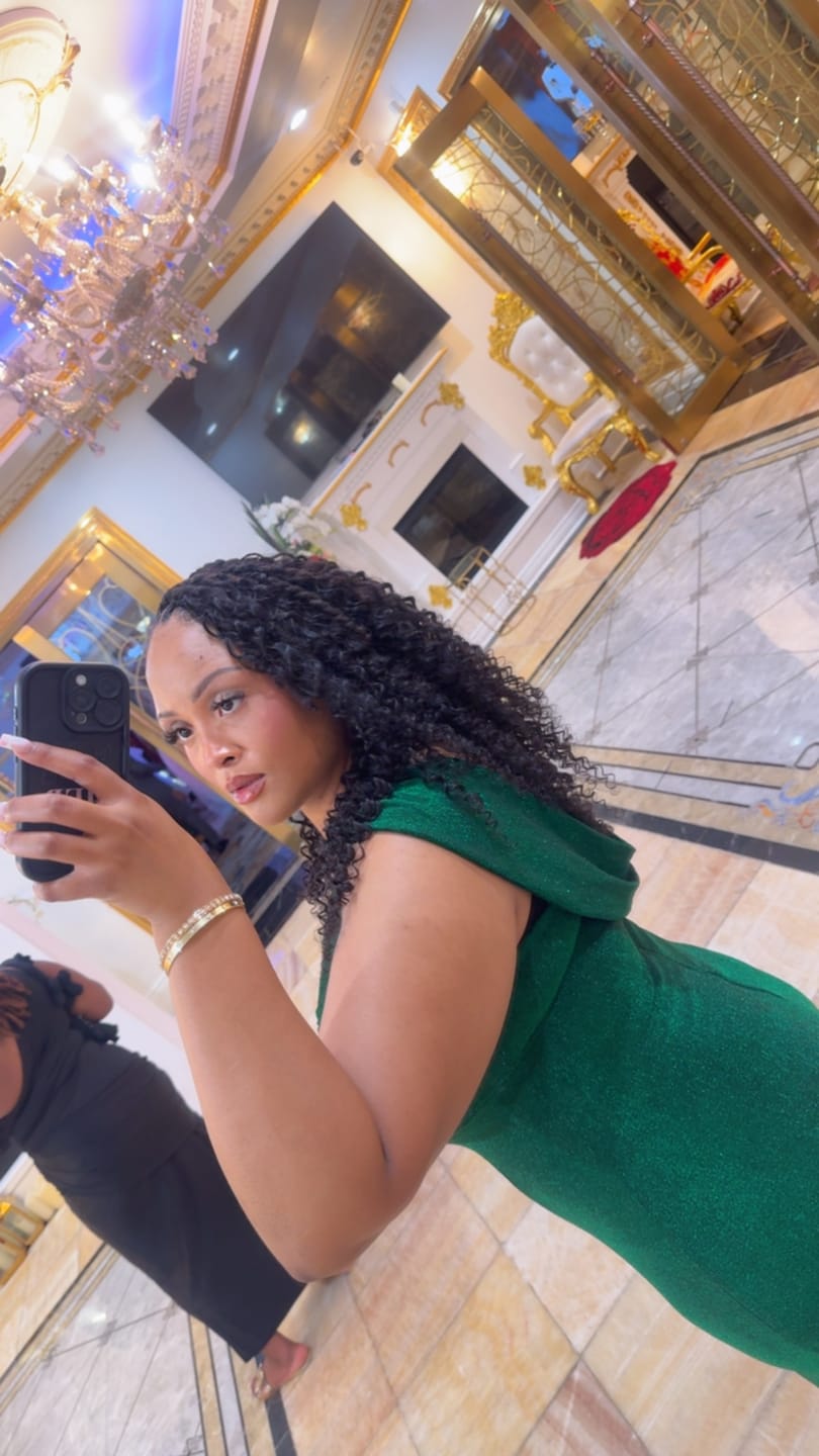 Customer photo review of Extended Thread Spanish Curl Crochet Hair for Feed-In Braiding