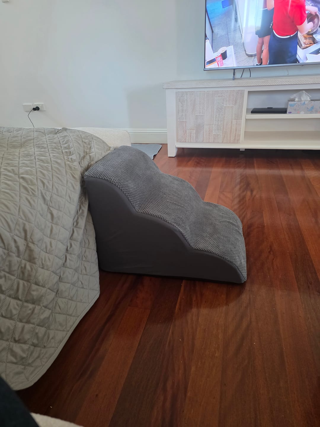 Customer photo review of Soft Foam Dog Stairs – Non-Slip Dog Steps for Beds & Couches