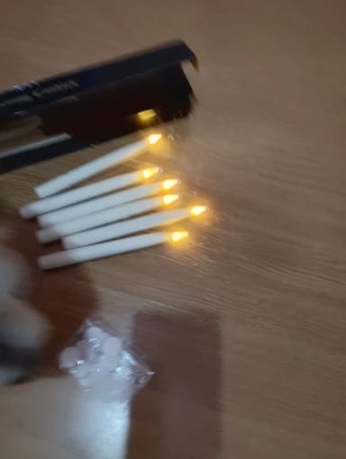 Customer photo review of Bougies LED Flottantes avec Baguette Magique
