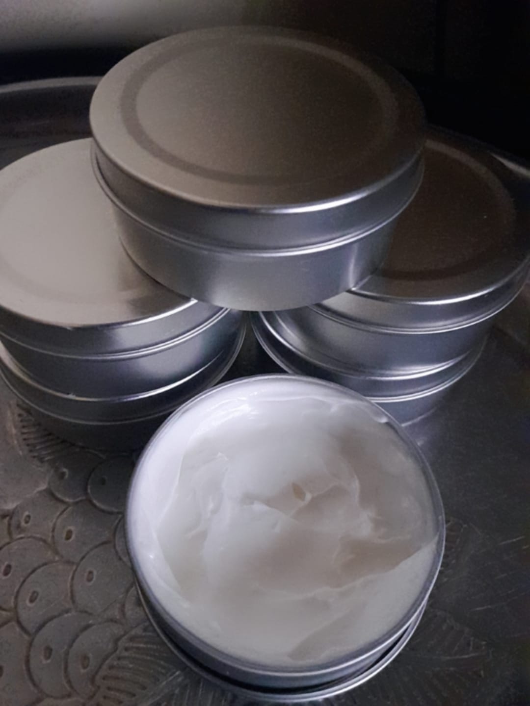 Customer photo review of 90 ml Tin Container with Lid (75 grams) - Silver