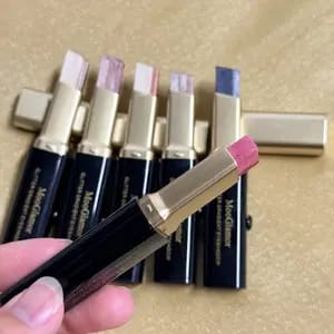 Customer photo review of Trucco Occhi Matte Doppio Colore Stick Waterproof Lunga Tenuta
