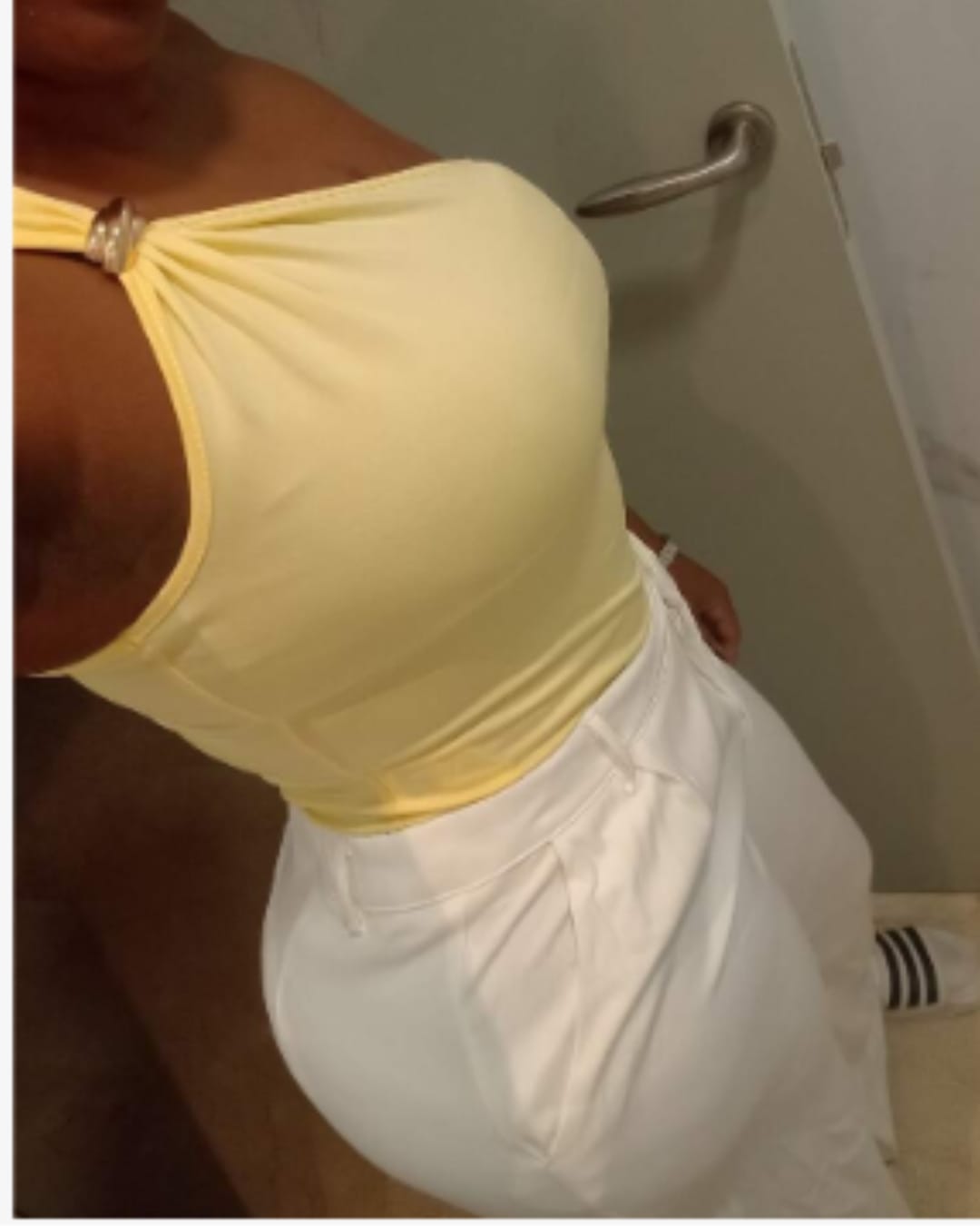 Customer photo review of Pantalón Chic Wide Leg