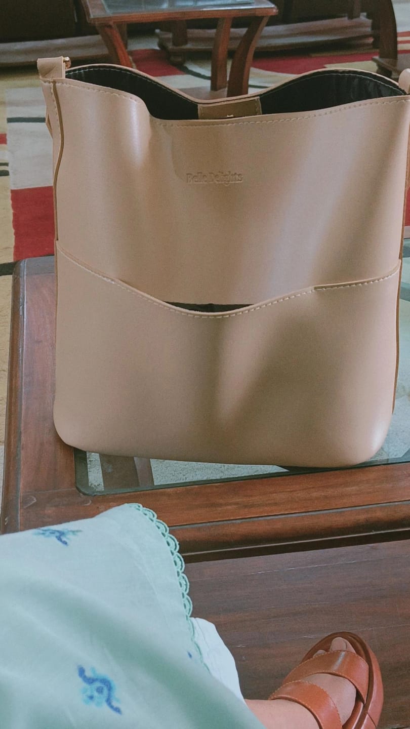 Customer photo review of Florence Tote Latte
