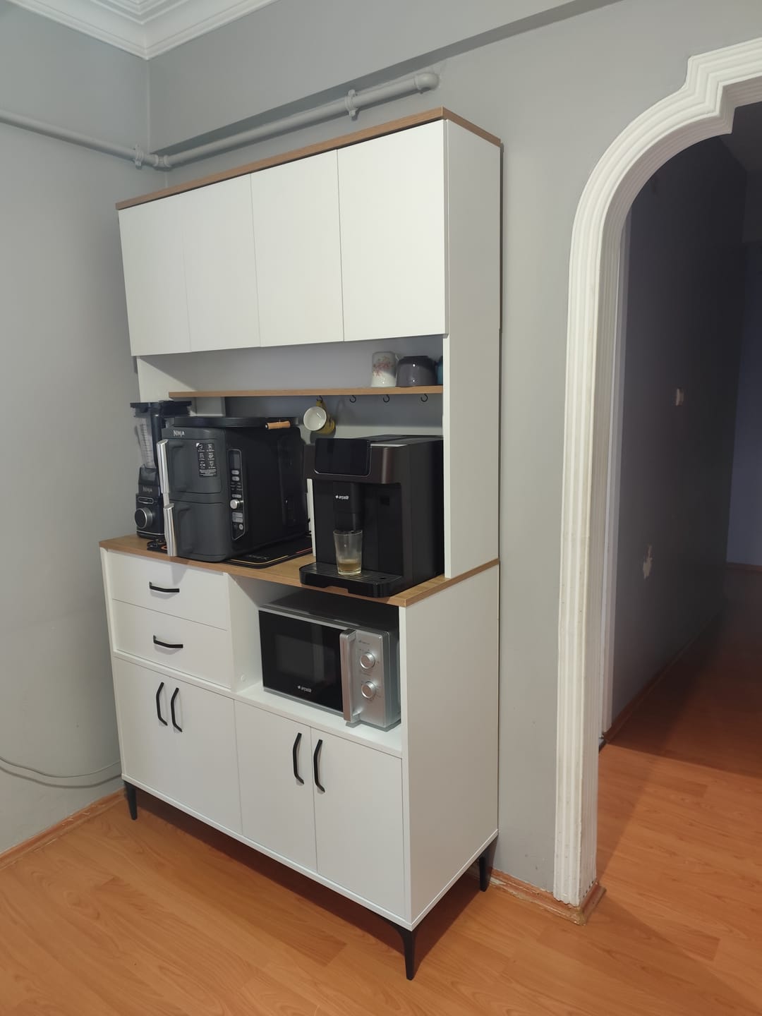 Customer photo review of Rani JE208 Çok Amaçlı Dolap 8 Kapaklı 2 Çekmeceli Kiler Mutfak Dolabı  Beyaz - Sepet Ceviz