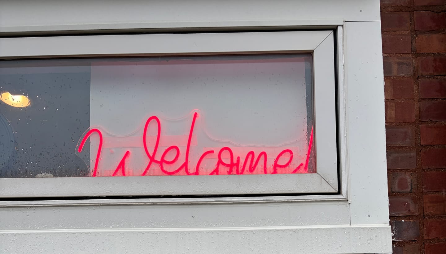 Customer photo review of Custom Neon: Welcome!