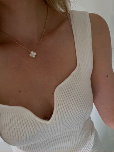 Customer photo review of Clover Leaf Pendant Necklace in 18K Gold Plated Silver