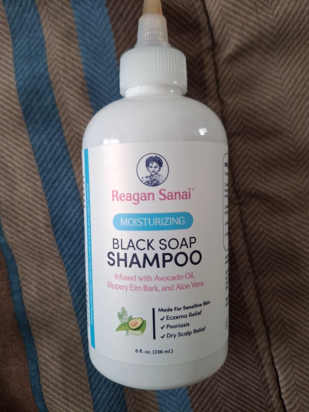 Customer photo review of Moisturizing Black Soap Shampoo