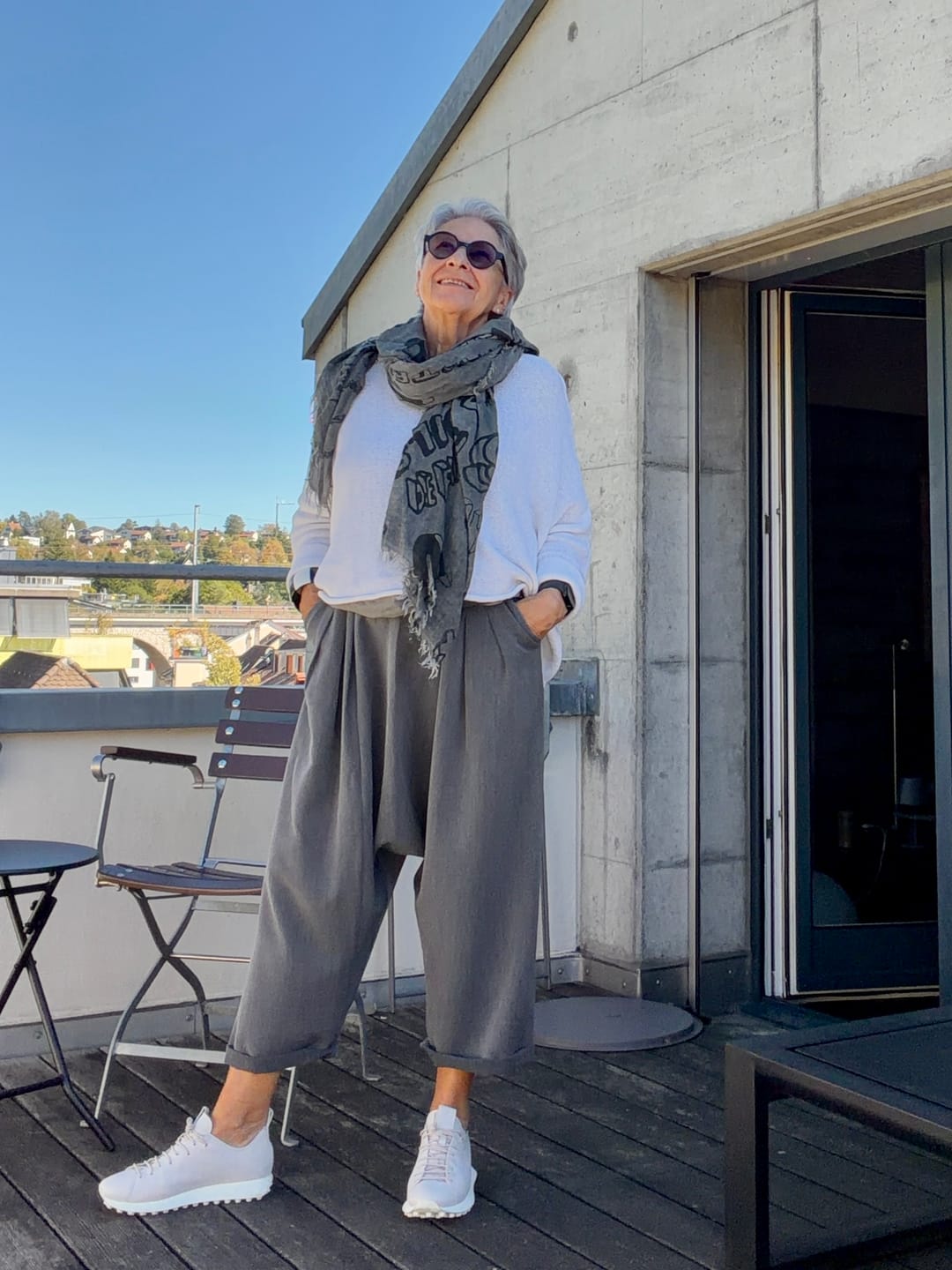Customer photo review of NURY Avantgarde Hose mit tiefem Schritt