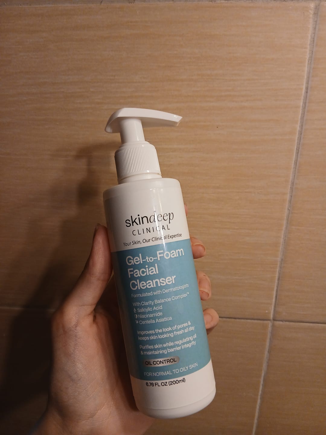 Customer photo review of Gel-to-Foam Facial Cleanser