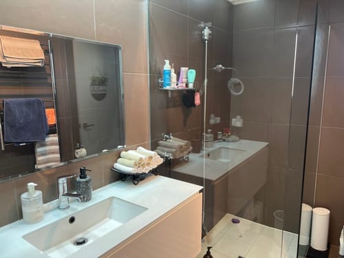 Customer photo review of KoalaBrush 2.0 – Deep Cleaning Made Easy