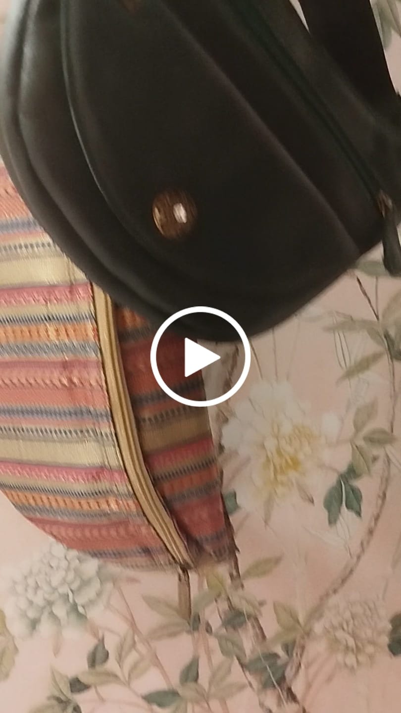 Customer video review of Riñonera Luna "Special Green Luxury" Silver · Piel · Pieza Exclusiva Núm. 18790