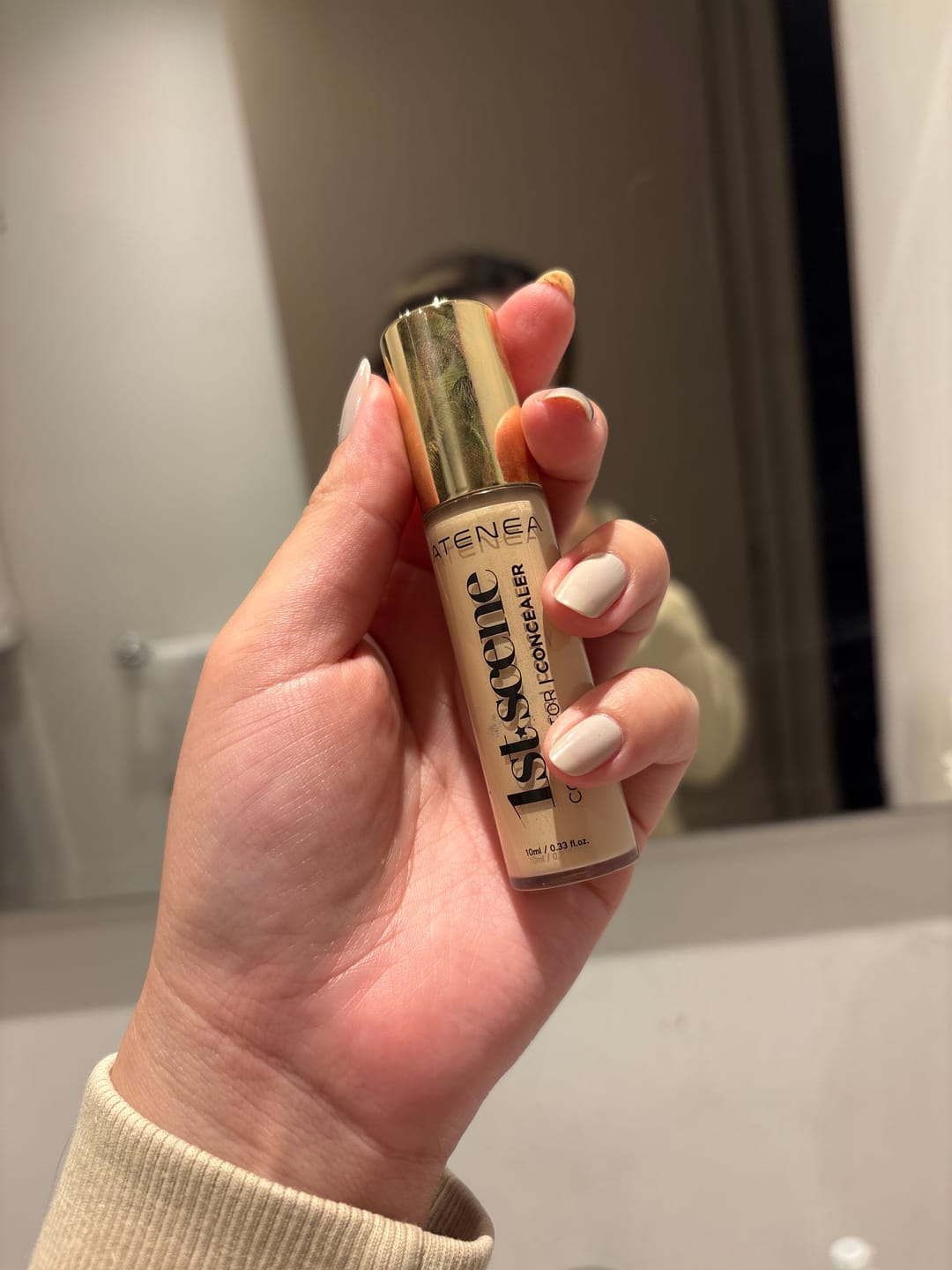 Customer photo review of CORRECTOR  LÍQUIDO  1ST SCENE