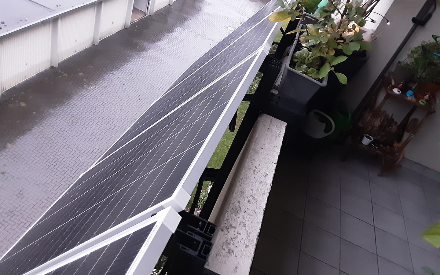 Customer photo review of Ray Beton Balkon Halterung Winkel einstellbar