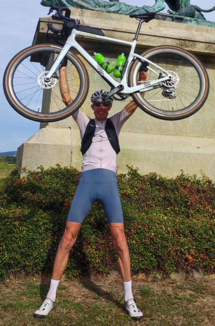 Customer photo review of QUEST WINDBREAKER - WHITE