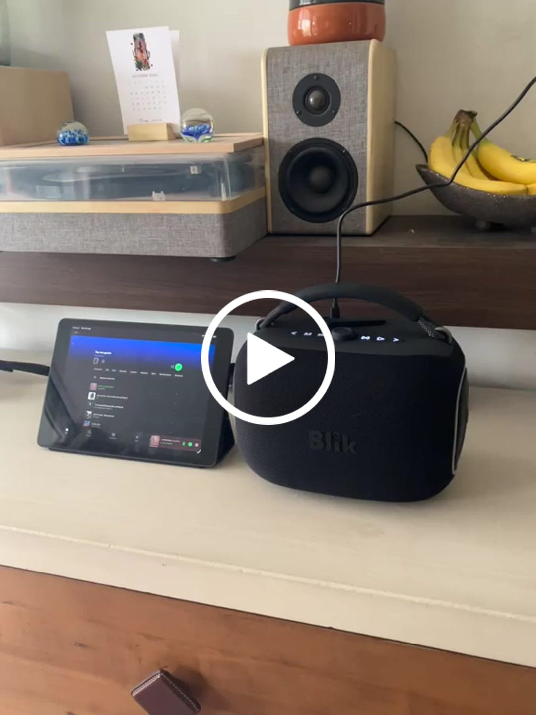 Customer video review of Parlante Bluetooth Portátil Blik Hypebox 100W IPX5 10 Hrs