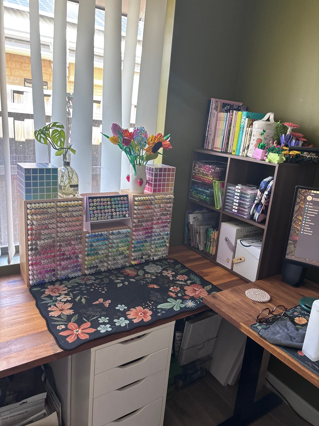 Customer photo review of Ohuhu Honolulu S 48 Colors Dual Soft Tips Alcohol Art Markers, Brush & Soft Chisel