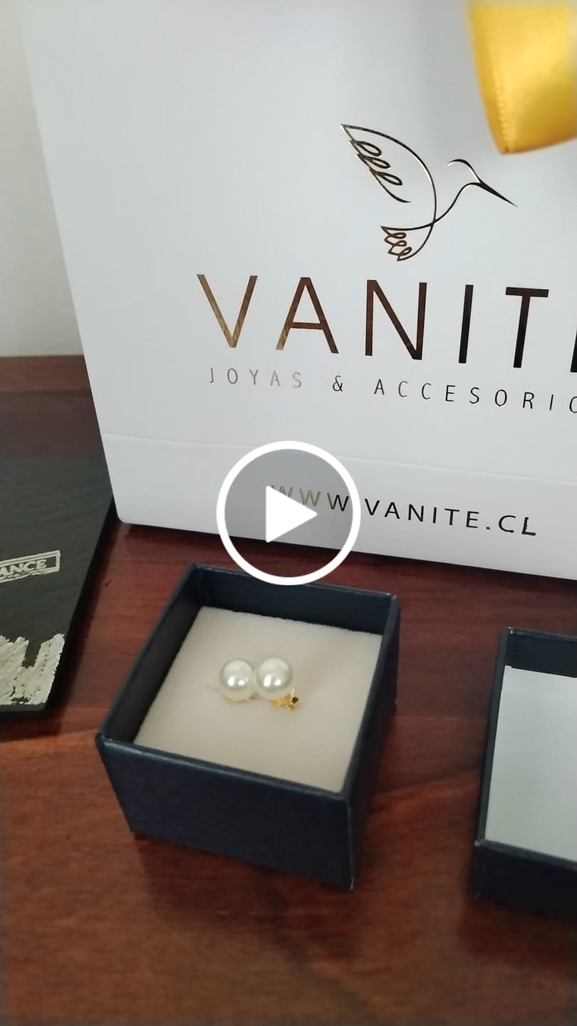 Customer video review of Aros Perlas Pequeñas Oro Laminado
