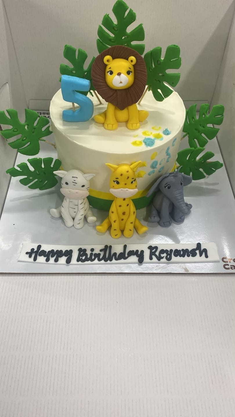 Customer photo review of Animal Party Birthday Cake