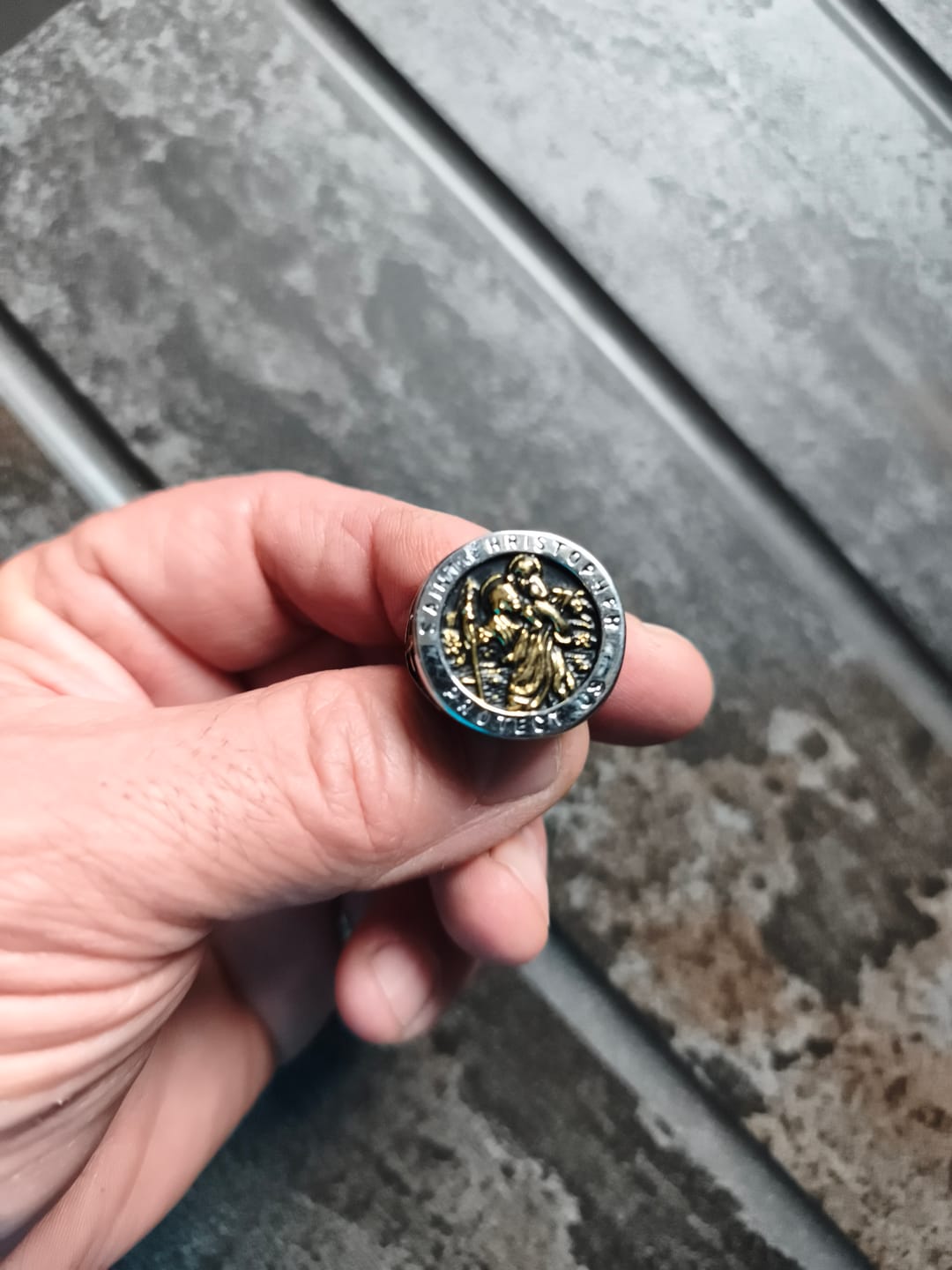 Customer photo review of Bague Saint Christophe