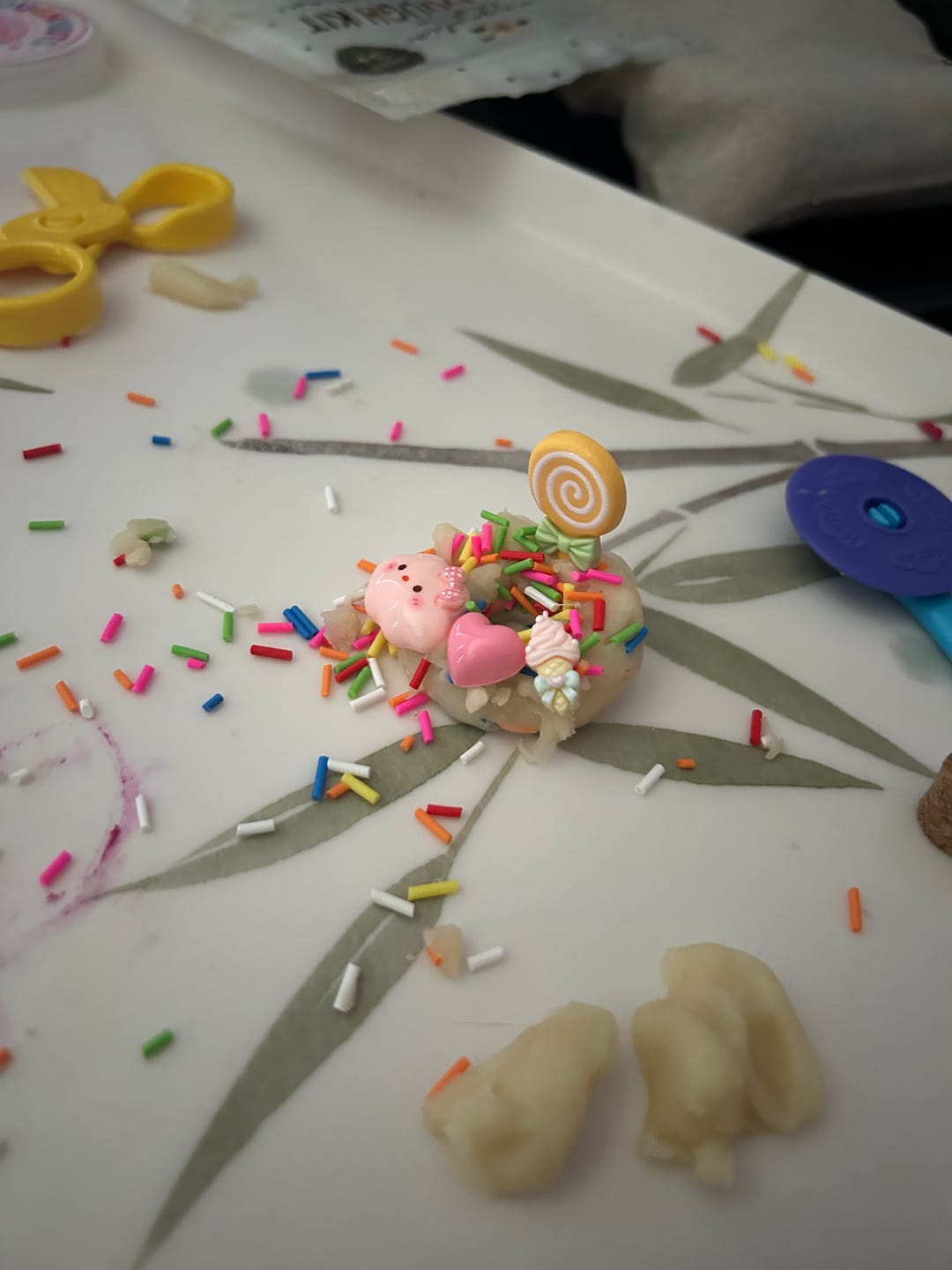 Customer photo review of Doughnut Delight Mini Sensory Kit