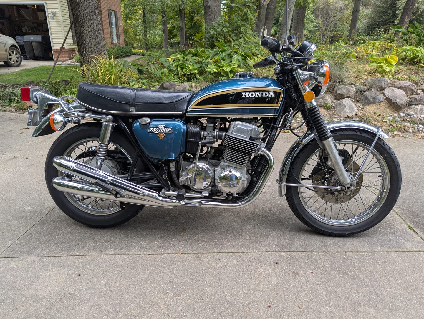 Customer photo review of 1969-76 Honda CB750K Exhaust Hardware Set ~ Replaces 90146-300-020