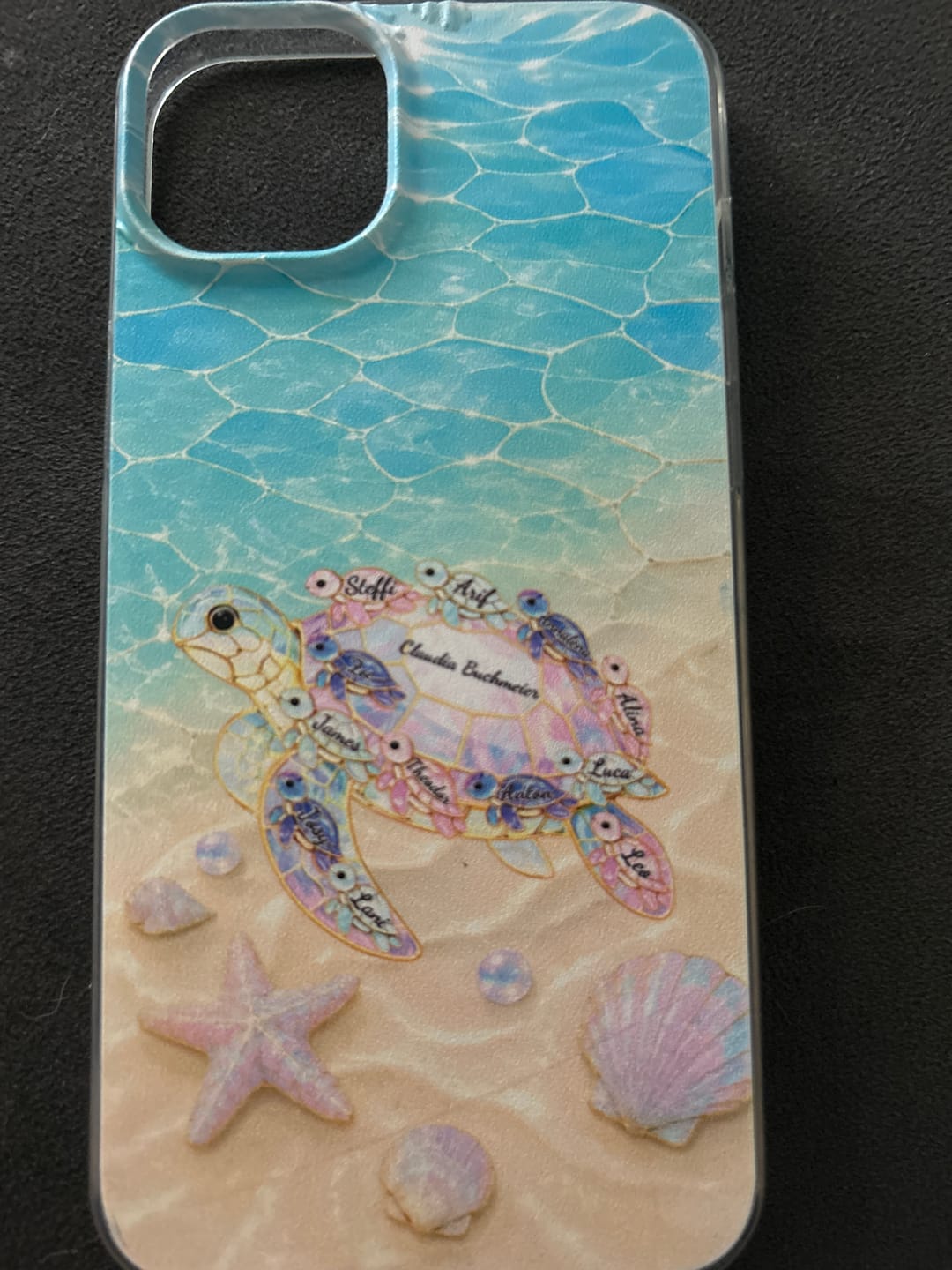 Customer photo review of Mama/Oma Schildkröte mit Kinder/Enkel Schildkröten Geschenk - Personalisierte Handyhülle