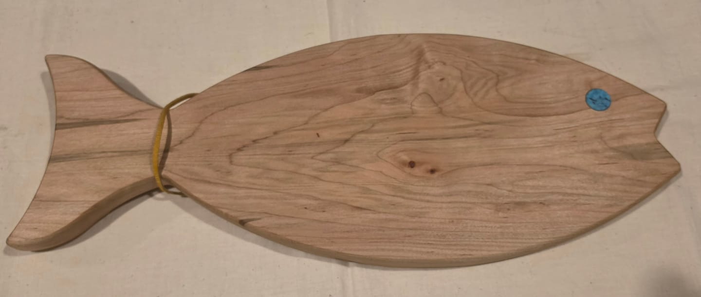 Customer photo review of 18x7" Simple Fish Shaped Serving Board Acrylic Router Template