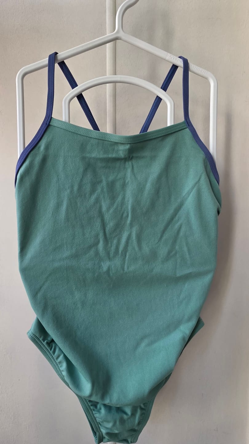 Customer photo review of LENNOX ONE PIECE - Matcha|Storm