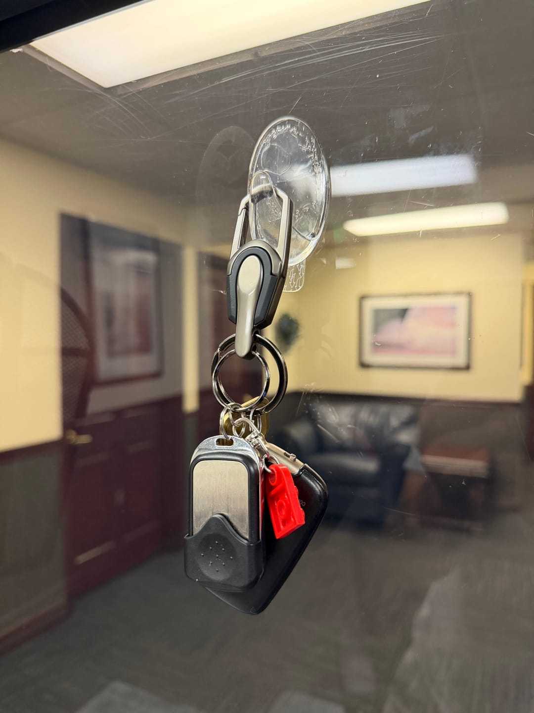 Customer photo review of 80Eighty® Zinc Alloy Keychain