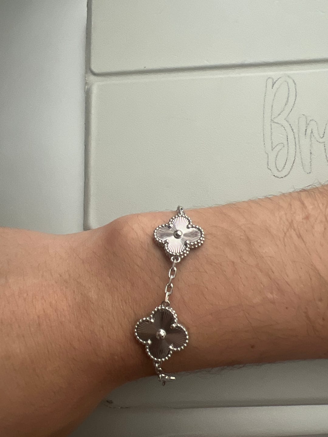 Customer photo review of Clover Leaf Bracelet, 925 Silver, 18k Gold Plated